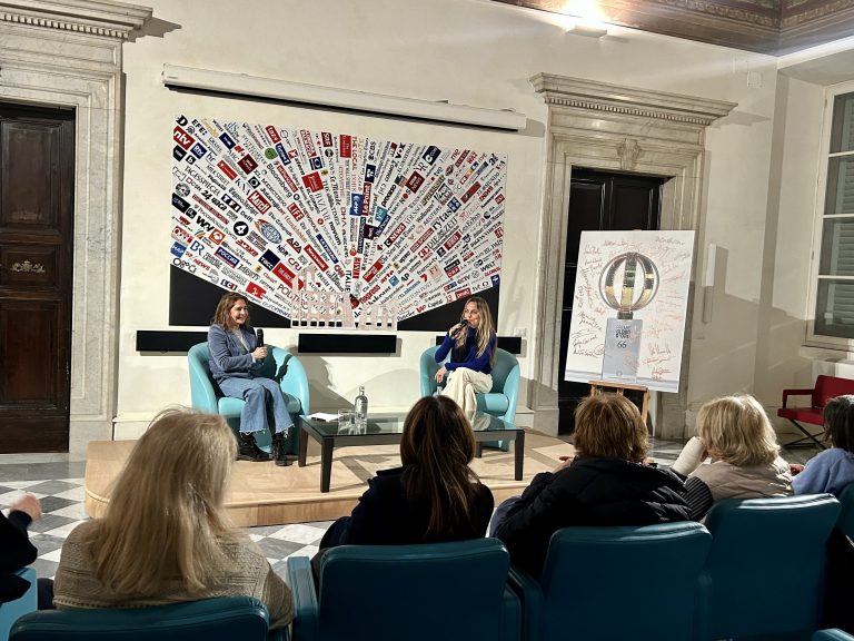LUDOVICA RAMPOLDI PRESENTA BREVE STORIA D AMORE Stampa Estera ludovica-rampoldi-presenta-breve-storia-d-amore-stampa-estera